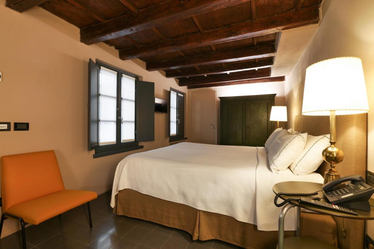 Deluxe Double/Twin Room with Courtyard View - Annex